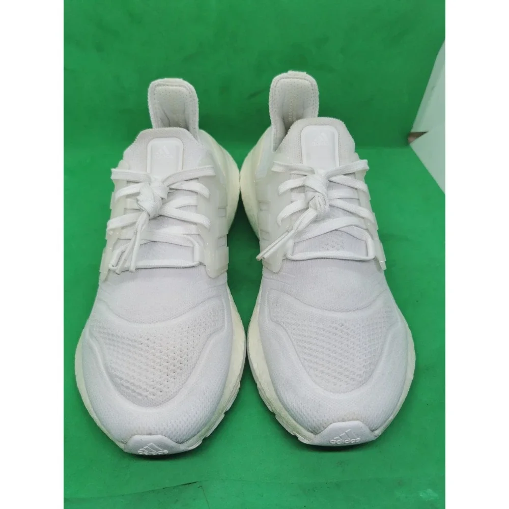 Adidas Ultraboost 22 Women's Cloud White/Cloud White/Crystal White Size  8